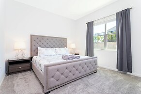 Family Friendly 2 Bd Close to Disney Champions Gate 8899