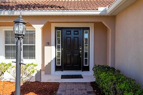 Beautiful 5Bd Single Family w Game Room 106 Lake Wilson Preserve