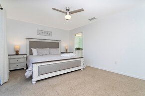 Beautiful 5Bd Single Family w Game Room 106 Lake Wilson Preserve