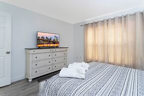 Beautiful 5Bd Single Family w Game Room 106 Lake Wilson Preserve