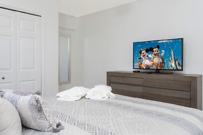 Beautiful 5Bd Single Family w Game Room 106 Lake Wilson Preserve