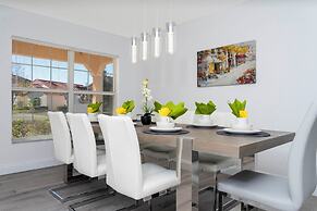 Beautiful 5Bd Single Family w Game Room 106 Lake Wilson Preserve