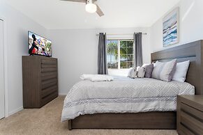 Beautiful 5Bd Single Family w Game Room 106 Lake Wilson Preserve