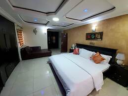 Stylish and Spacious 3bed Flat Shortlet Apartment