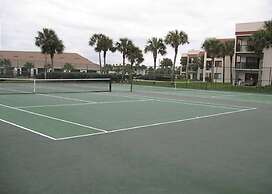 P26 - Ocean Village Club