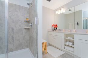 Gorgeous 3Bd 8 Guests Storey Lake Resort Close to Disney 101 3191