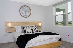 Gorgeous 3Bd 8 Guests Storey Lake Resort Close to Disney 101 3191