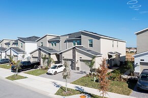 Luxury 2 Bd Close to Disney Champions Gate 1071