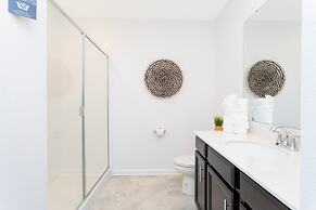 Luxury 2 Bd Close to Disney Champions Gate 1071