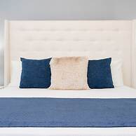 Luxury 2 Bd Close to Disney Champions Gate 1071