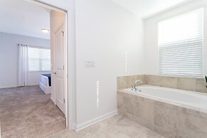 Luxury 2 Bd Close to Disney Champions Gate 1071