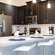 Luxury 2 Bd Close to Disney Champions Gate 1071