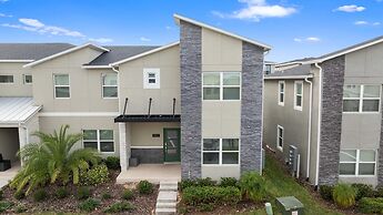 Stunning 5 Bd w Pool Close to Disney Champions Gate 1012