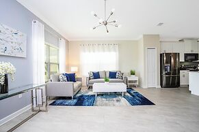 Stunning 5 Bd w Pool Close to Disney Champions Gate 1012