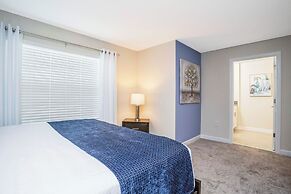 Stunning 5 Bd w Pool Close to Disney Champions Gate 1012