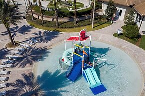 Stunning 5 Bd w Pool Close to Disney Champions Gate 1012