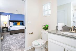 Stunning 5 Bd w Pool Close to Disney Champions Gate 1012
