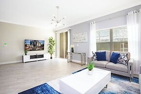 Stunning 5 Bd w Pool Close to Disney Champions Gate 1012