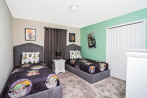 Stunning 5 Bd w Pool Close to Disney Champions Gate 1012