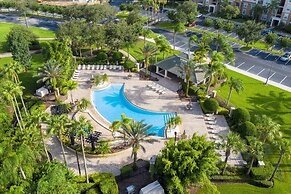 Magnificent 2 Bedroom Apartment Vista Cay Resort 107