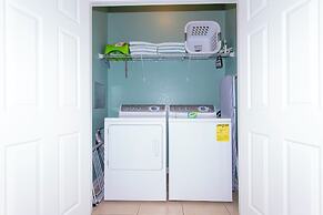 Magnificent 2 Bedroom Apartment Vista Cay Resort 107