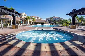 Magnificent 2 Bedroom Apartment Vista Cay Resort 107