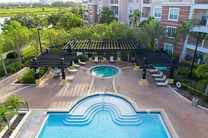 Magnificent 2 Bedroom Apartment Vista Cay Resort 107