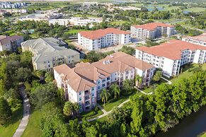 Magnificent 2 Bedroom Apartment Vista Cay Resort 107