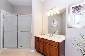 Magnificent 2 Bedroom Apartment Vista Cay Resort 107