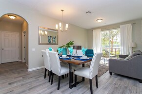 Magnificent 2 Bedroom Apartment Vista Cay Resort 107