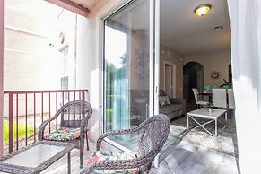 Magnificent 2 Bedroom Apartment Vista Cay Resort 107