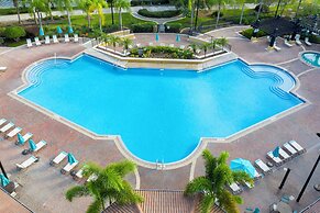 Magnificent 2 Bedroom Apartment Vista Cay Resort 107