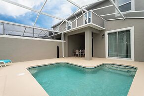 Stunning 4 Bd w Pool Close to Disney at Champions Gate 1158