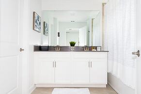 Stunning 4 Bd w Pool Close to Disney at Champions Gate 1158