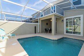 Splendid 4 Bd w Pool Close to Disney Champions Gate 1006