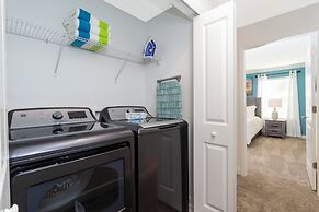 Splendid 4 Bd w Pool Close to Disney Champions Gate 1006