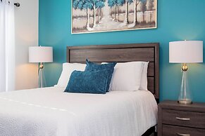 Splendid 4 Bd w Pool Close to Disney Champions Gate 1006