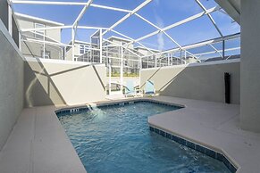 Splendid 4 Bd w Pool Close to Disney Champions Gate 1006