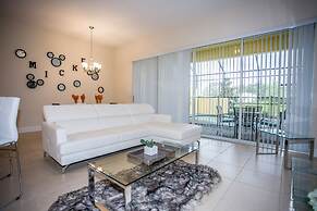 Fabulous Vacation Home w Screened Pool Close To Disney 146