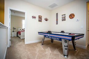 Fabulous Vacation Home w Screened Pool Close To Disney 146
