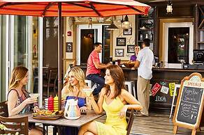 Fabulous Vacation Home w Screened Pool Close To Disney 146