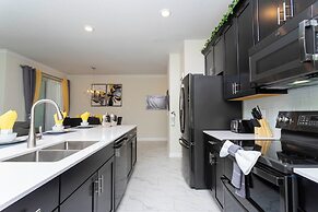 Gorgeous 4Bd w Pool Champions Gate 1196