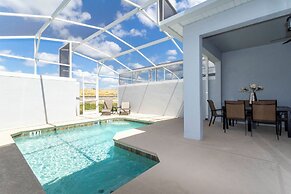 Gorgeous 4Bd w Pool Champions Gate 1196