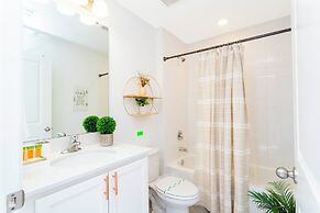 Gorgeous 3Bd Close to Disney Enclaves at Festival 1613