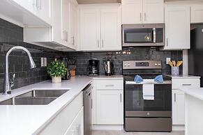 Luxurious 3Bd 8 Guests Storey Lake Resort Close to Disney 201 3131