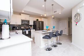 Luxurious 3Bd 8 Guests Storey Lake Resort Close to Disney 201 3131