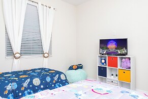 Luxurious 3Bd 8 Guests Storey Lake Resort Close to Disney 201 3131