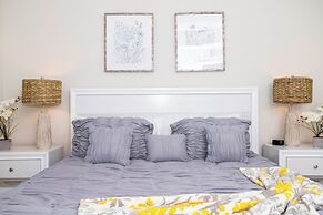 Luxurious 3Bd 8 Guests Storey Lake Resort Close to Disney 201 3131