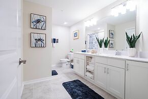 Luxurious 3Bd 8 Guests Storey Lake Resort Close to Disney 201 3131