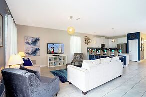 Stunning 9 Bd Single Family w Pool Champions Gate 1508